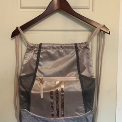 Adidas Backpack 🌸 (read)