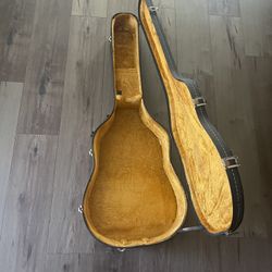 Acoustic hard cover guitar case