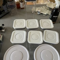 Various OXO containers 