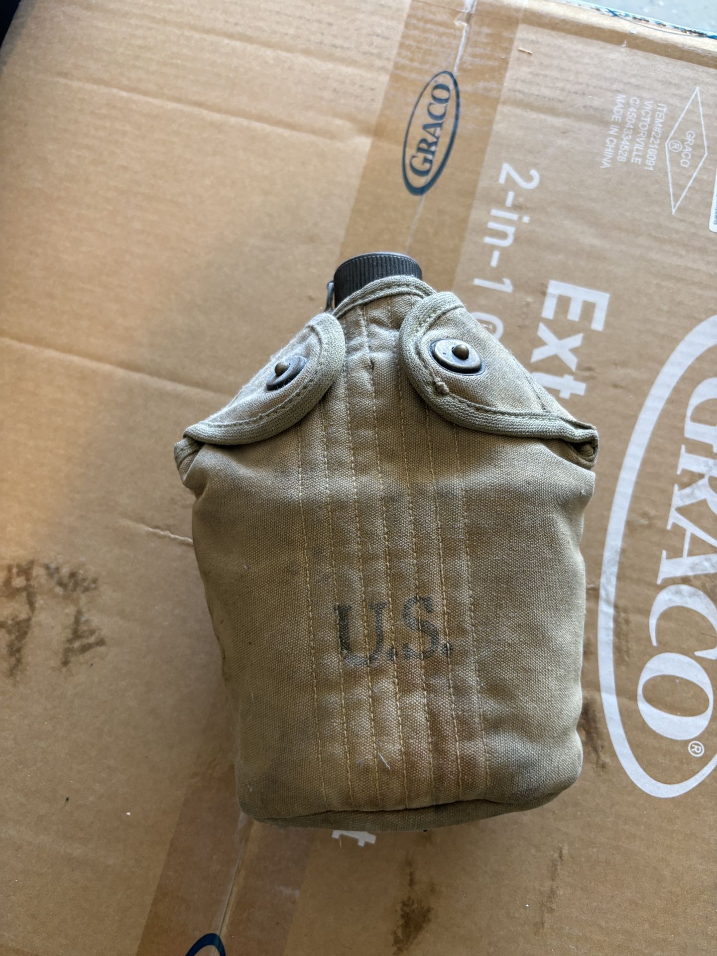 U.S. WW2 Canteen, Cover and Cup Set-Khaki