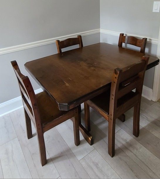 Table & 4 Chair-wood-48"×36"