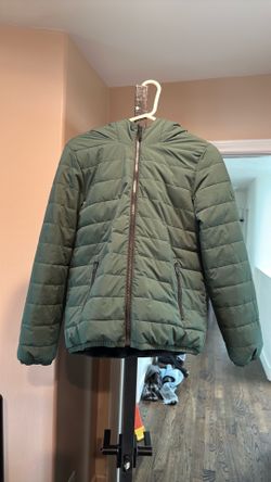 Abercrombie & Fitch - Green Quilted Jacket With Hood.