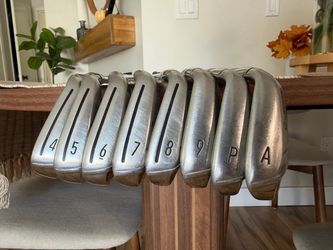 TaylorMade Sim Max OS Irons 4-PW, AW