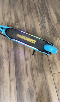 Aoshaweyz blue electric scooter