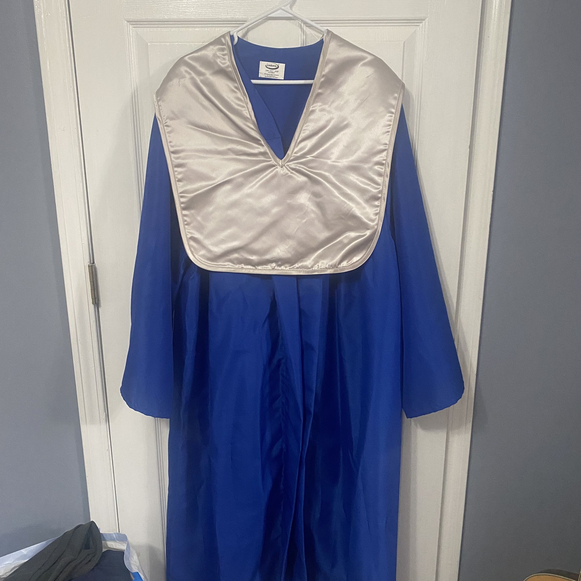 Byrnes High School Graduation Gown