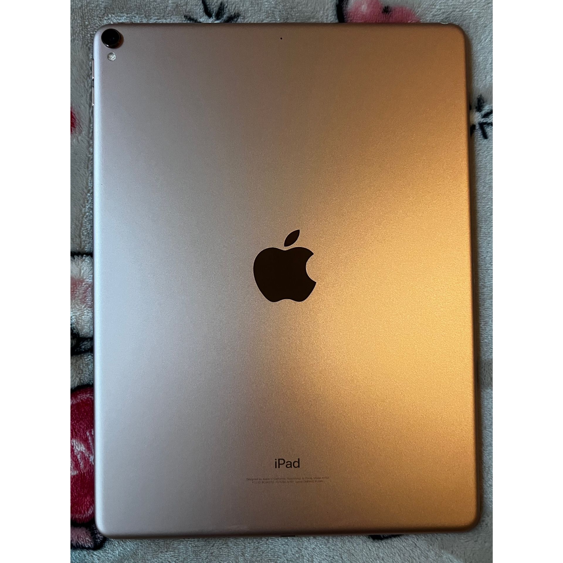 Rose Gold iPad Pro (10.5 Inch)
