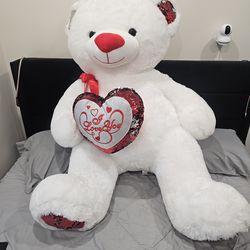 Big white teddy bear