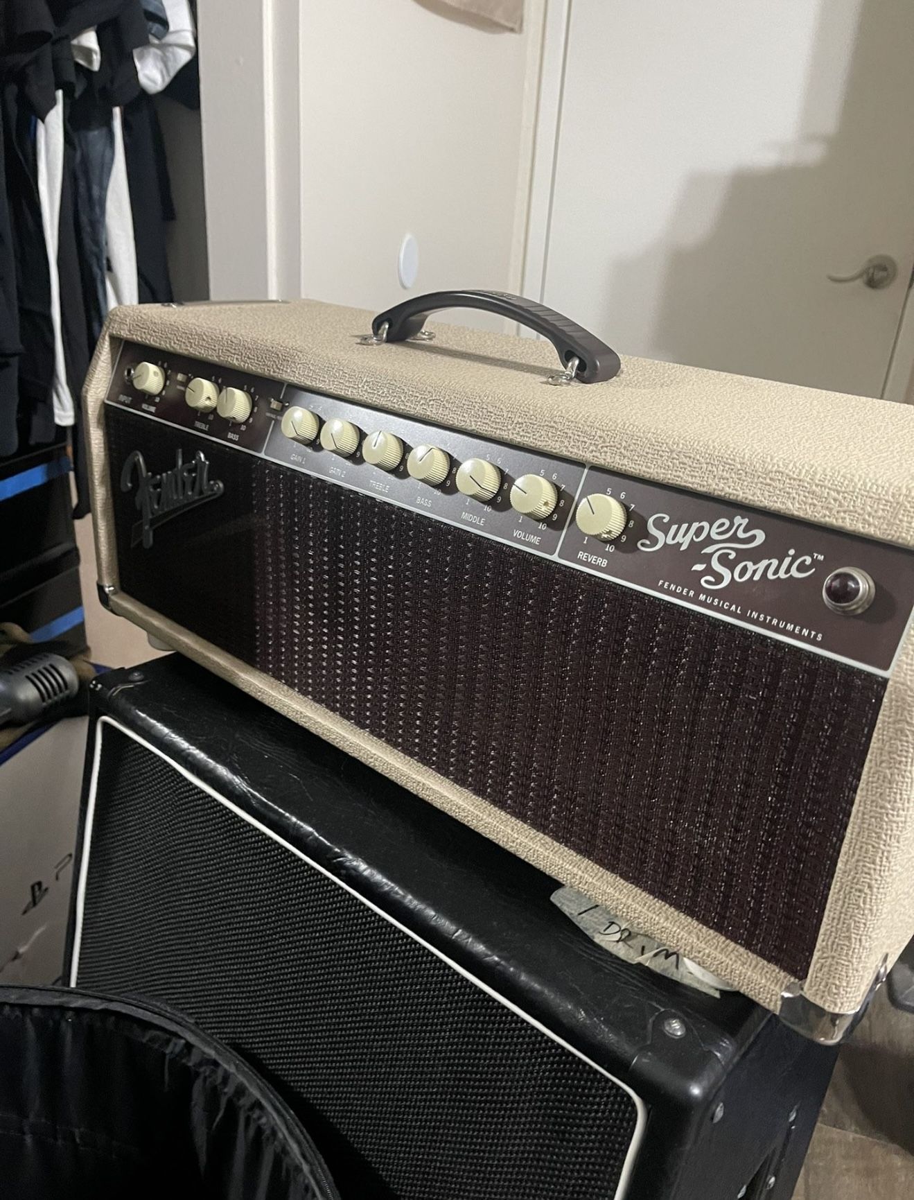 Fender super Sonic 22 head