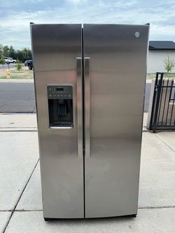 Refrigerator GE Stainless Steel
