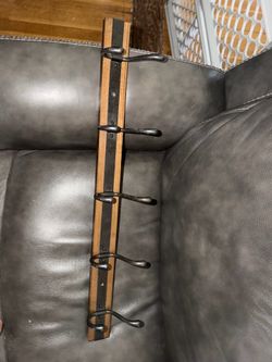 Coat hanger for wall