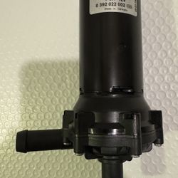 Bosch (contact info removed)02 Electric Water Pump 12 Volt Made in Germany