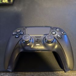 Black PS5 Controller 