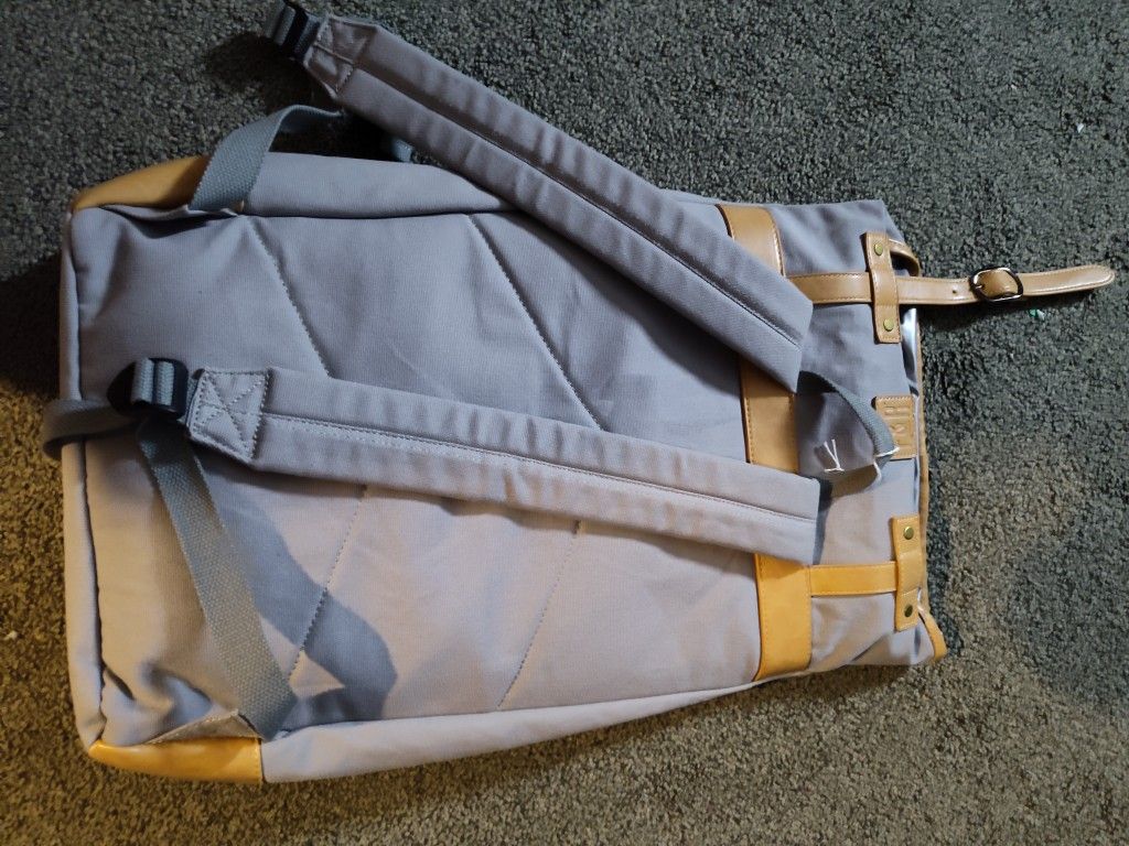 Ladies Savvy travel Cooler Bag For Indoors And Out