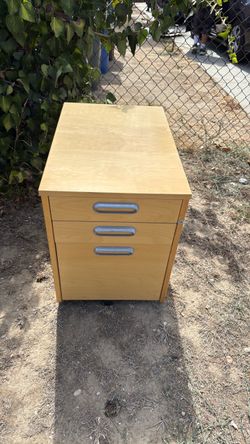 FREE Filing Cabinet