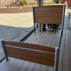 Beautiful Antique Full Bed Frame.