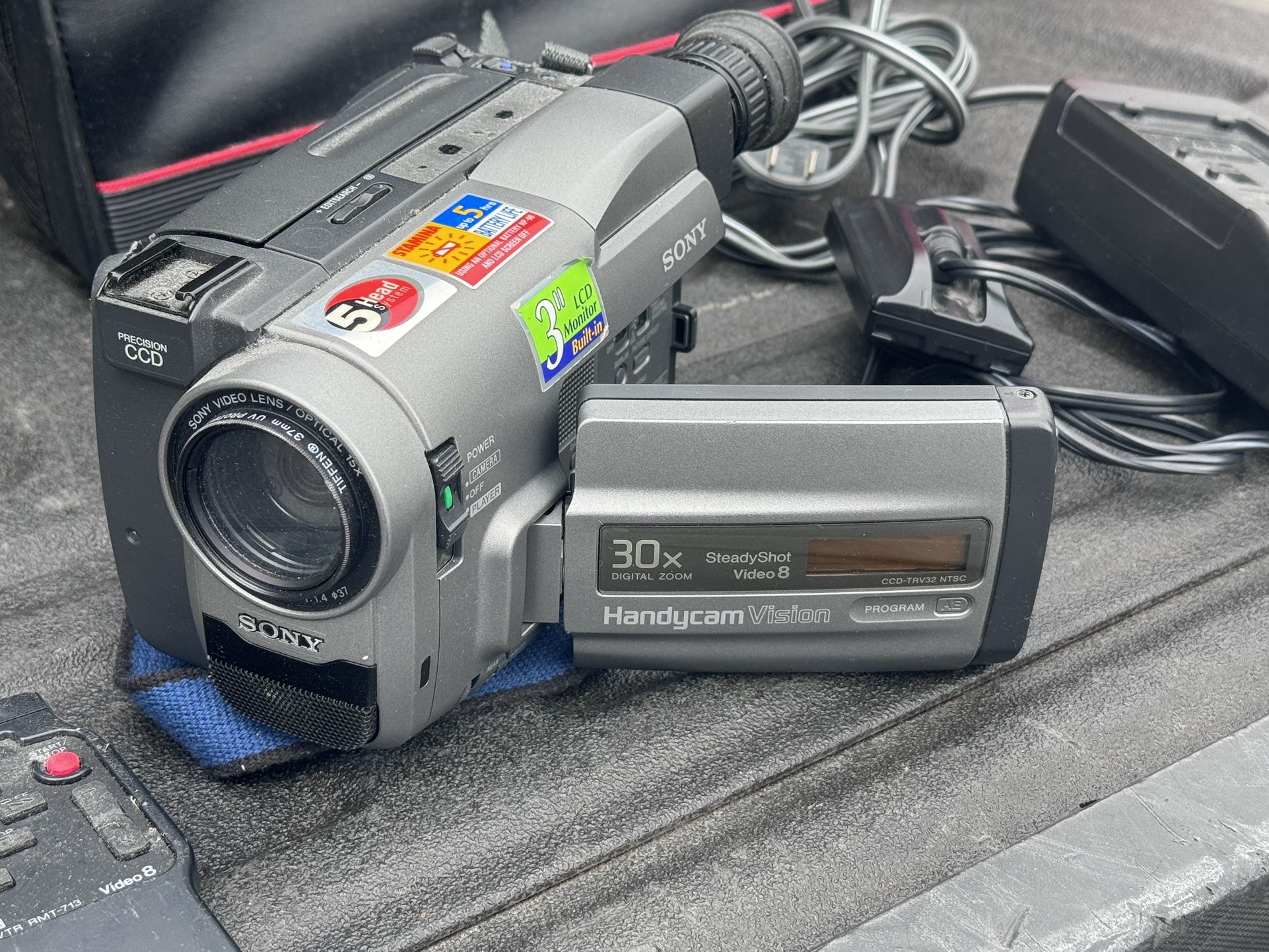 Sony Handyman 8mm Camcorder 1997