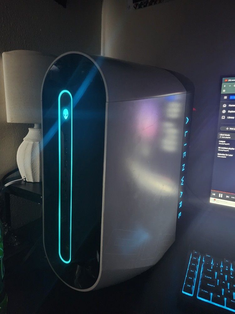 Mid Tier Gaming PC Setup