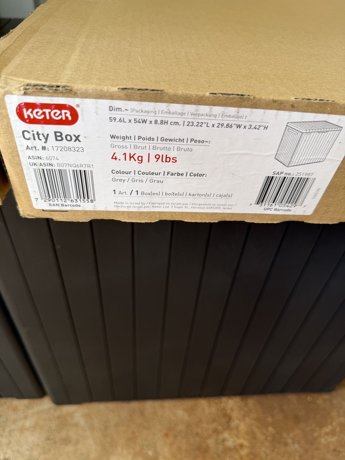 Keter City 30 Gallon Resin Outdoor Storage Box and Patio Furniture Side Table for Pool and Garden Accessories, Brown