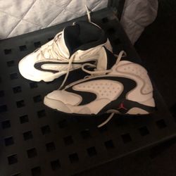 Jordan’s White & Blue Leather