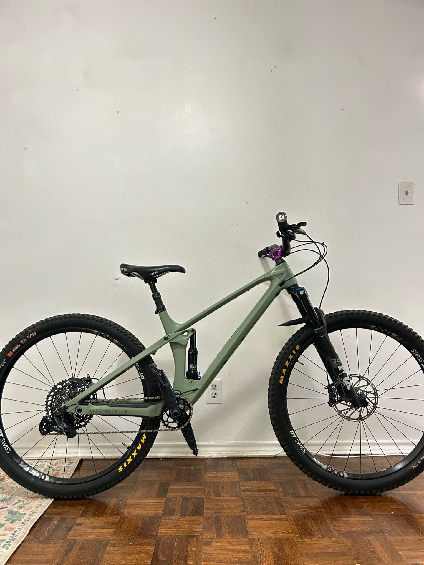 2021 YT Izzo Core 3 | Carbon | Medium | Mountain Bike