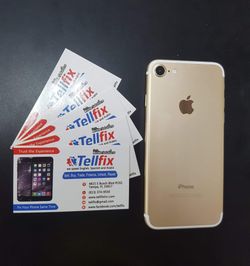 iPhone 7📱 32GB. Factory unlocked 🔓 Like new condition 🎁 With warranty 🧾