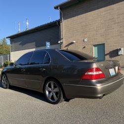 2005 Lexus LS 430