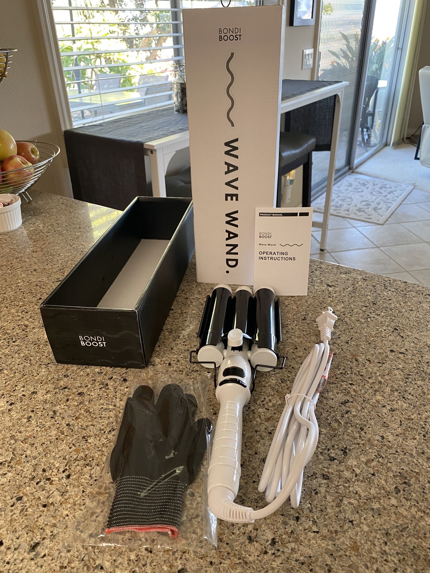 BNIB Wave Curling Iron
