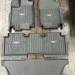 Honda Odyssey 2018–2020 All-Weather Floor Mats – Complete Set