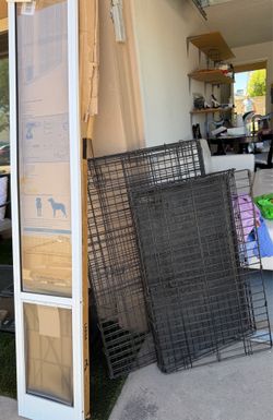 Dog kennels / dog door