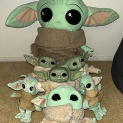 Grogu Plushies 