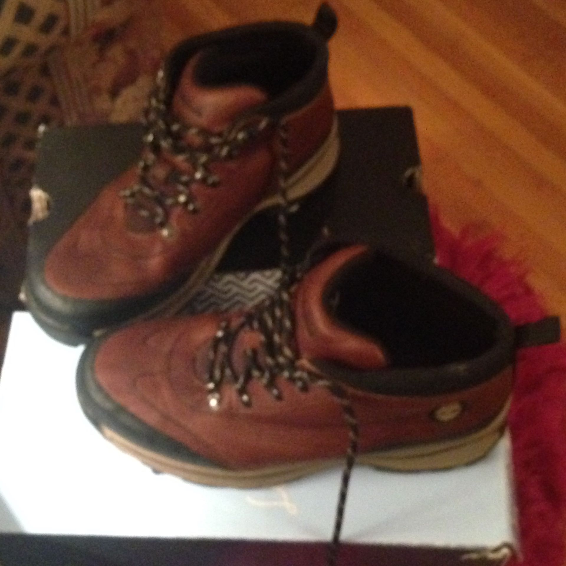 Girls leather Timberland boots size 4 1/2 Price Reduced!