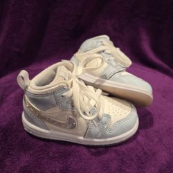 Girls Nike High-tops Jordan's/Size 6c 