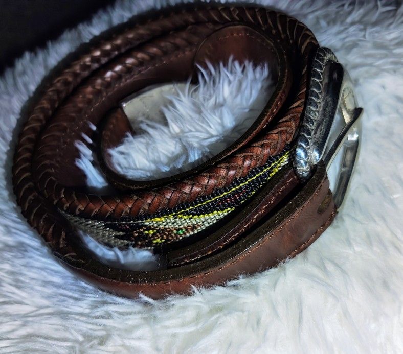 VINTAGE Southwestern Braided Brown Leather Belt 28