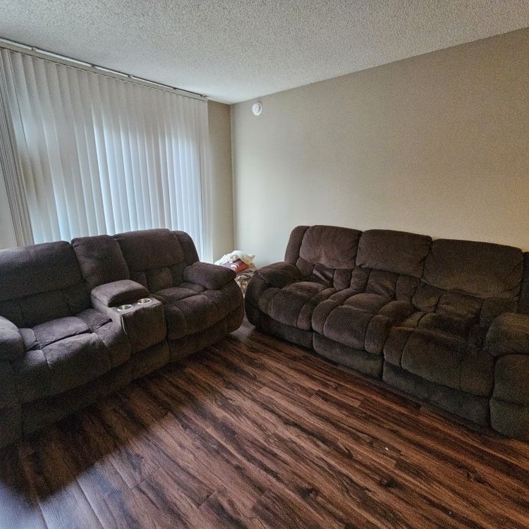 2 Recliner Couch Set