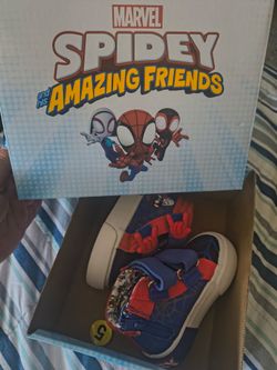 Boys spider man shoes