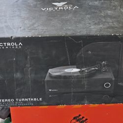 Victoria Stereo Turntable