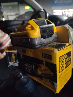 DEWALT 20V MAX XR POWER STACK  3.5Ah Battery-