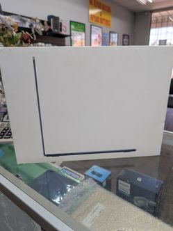 MacBook Air 15 inch New in box pay Low down no Crdt Needed