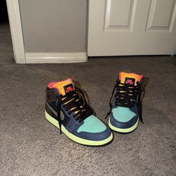 Air Jordan 1 Retro High 'Tokyo Bio Hack'   SIZE 5.5 BOYS