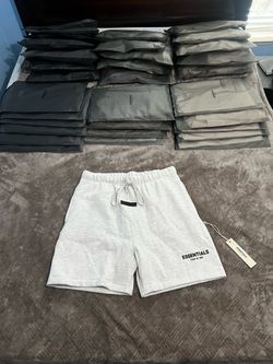 Light Oat Essential Short