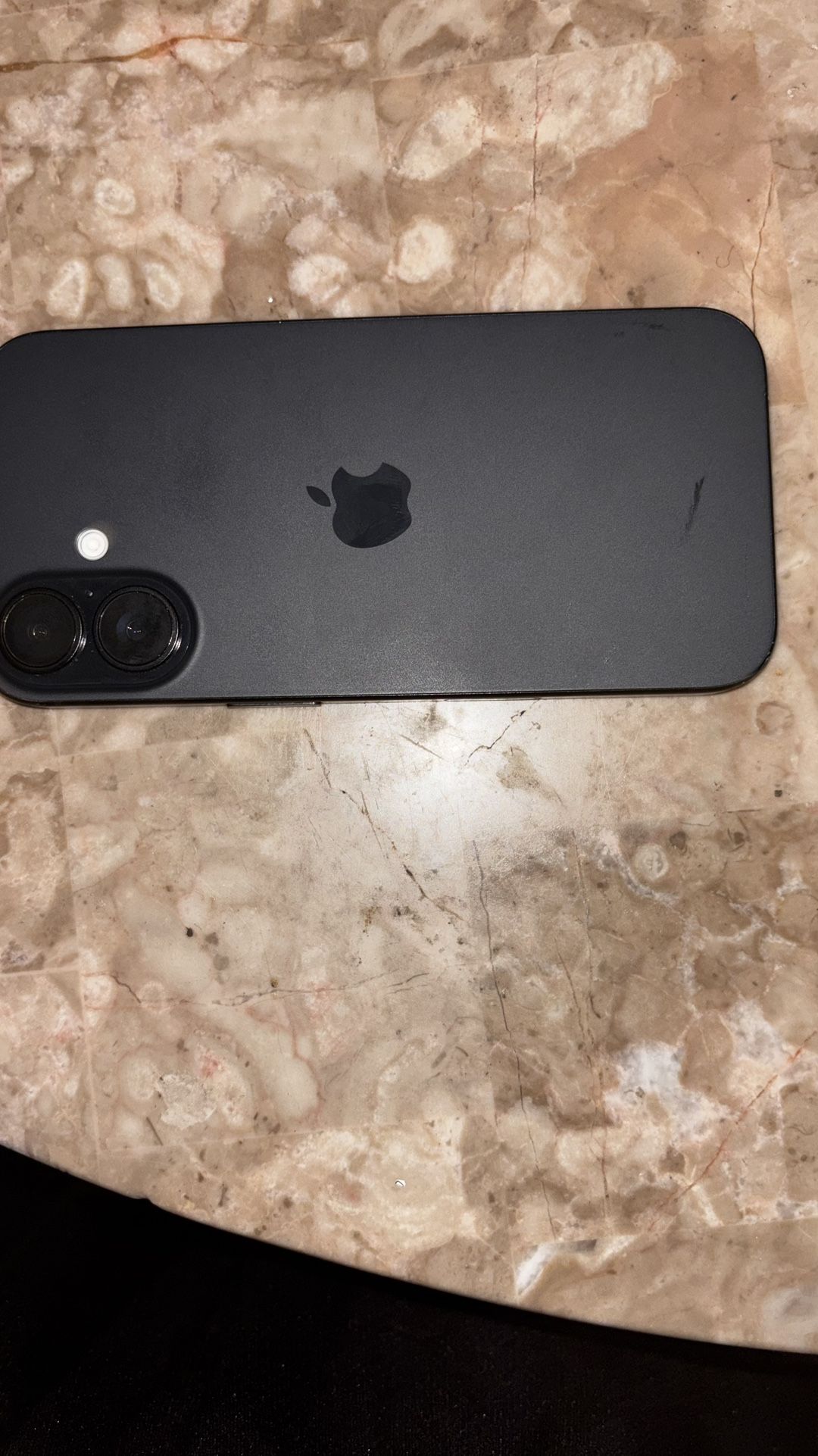 Unlocked iPhone 16