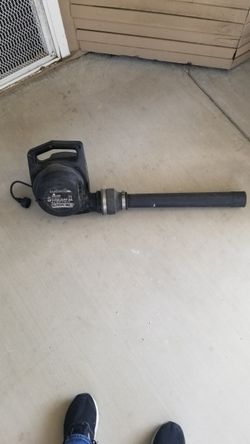 McCulloch Airsrream 2 Leaf Blower