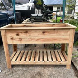 Cedar Planter Box 4’x16”x32”