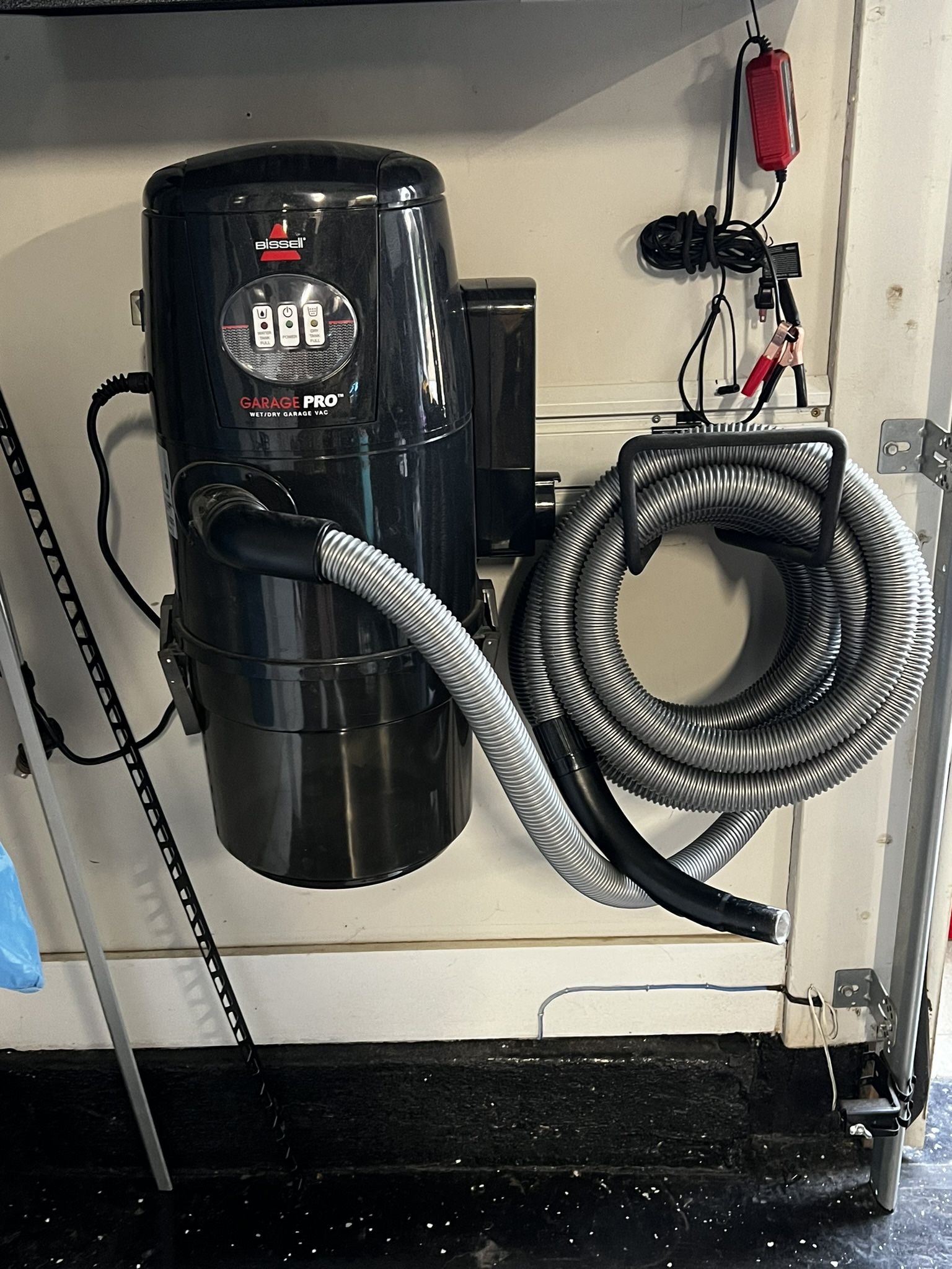 BISSELL Garage Pro Wall-Mounted Wet Dry Car Vacuum/Blower With Auto Tool Kit, 18P03, Stealth Metallic Gray