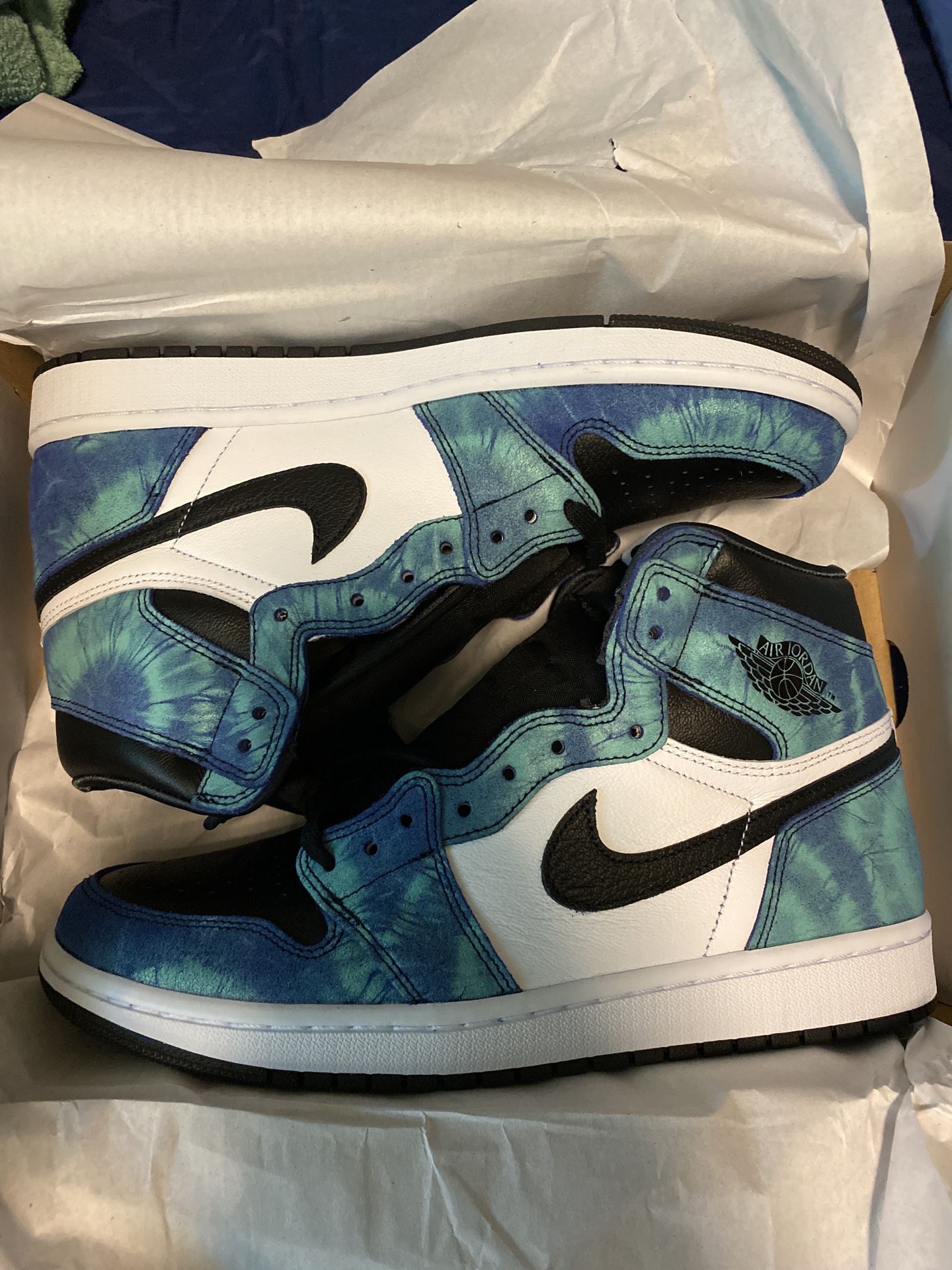 Jordan 1 WMNs Tie-Dye