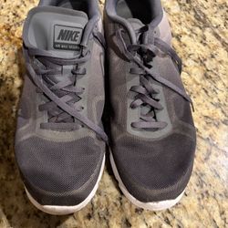Nike Air Max Sequent-size 11
