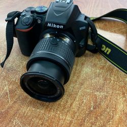 Nikon D3500 Digital Camera w/18-55 Lens, Chrgr 