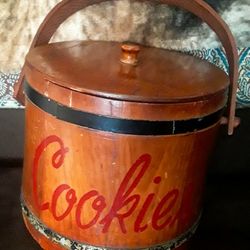 1950's Wooden Cookie Bucket/Jar with Swing Handle

C.L. Lane Co.