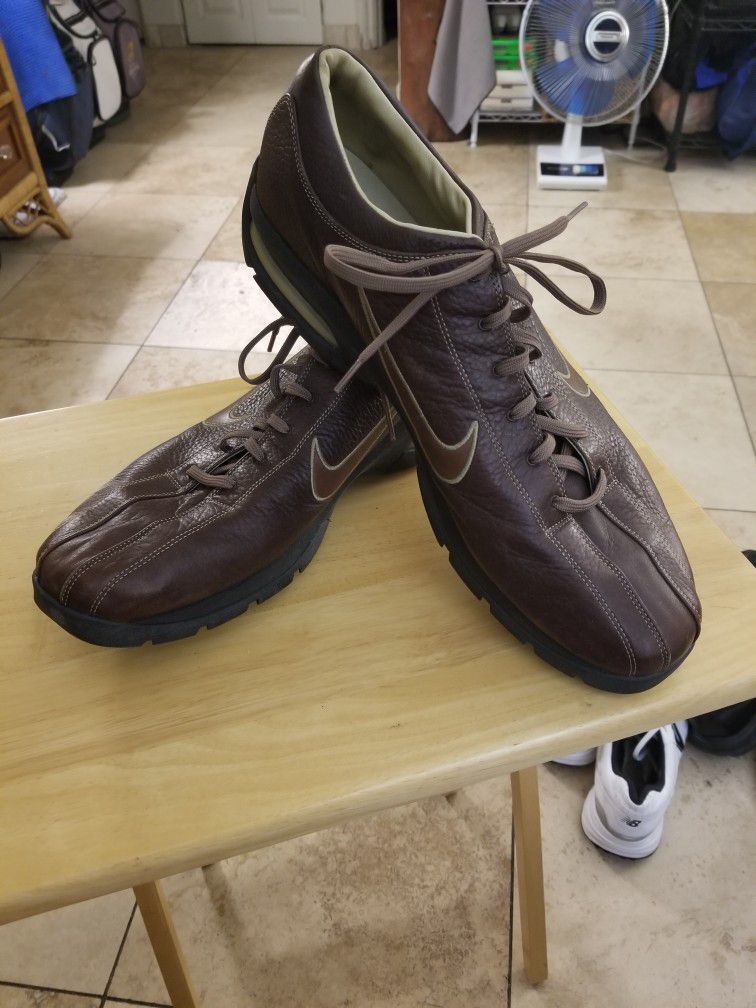 Escarpado matriz Diligencia Nike Size 15 Mens Golf Shoes for Sale in Tempe, AZ - OfferUp