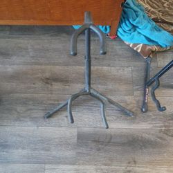 Onstage Stand In A Regular Stand For Guitars For Sale $10 A Piece